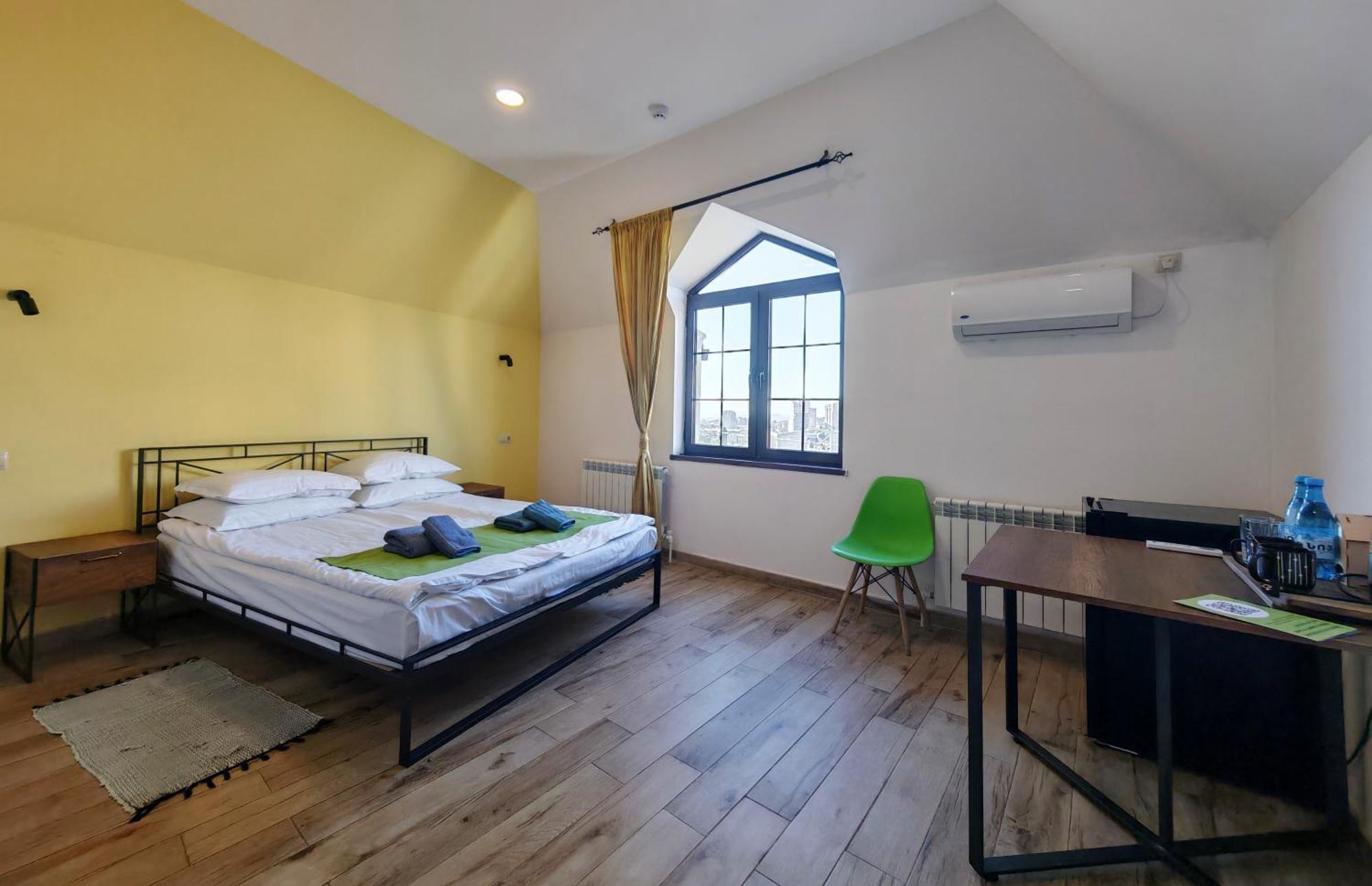 Blur Inn Gallery Γιερεβάν Εξωτερικό φωτογραφία