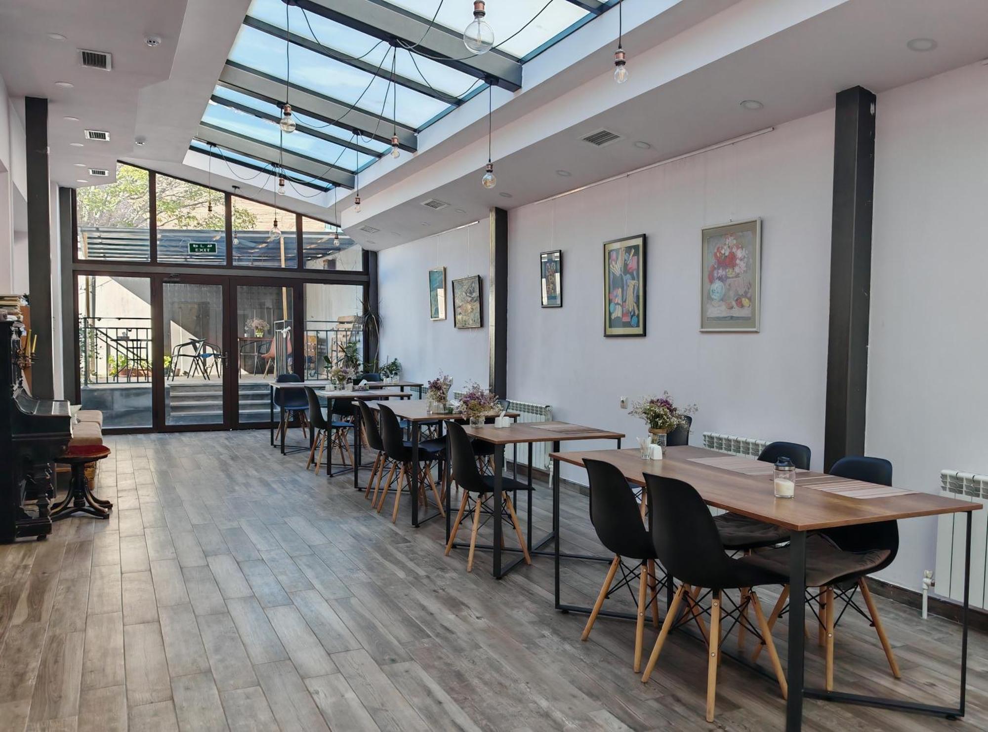 Blur Inn Gallery Γιερεβάν Εξωτερικό φωτογραφία