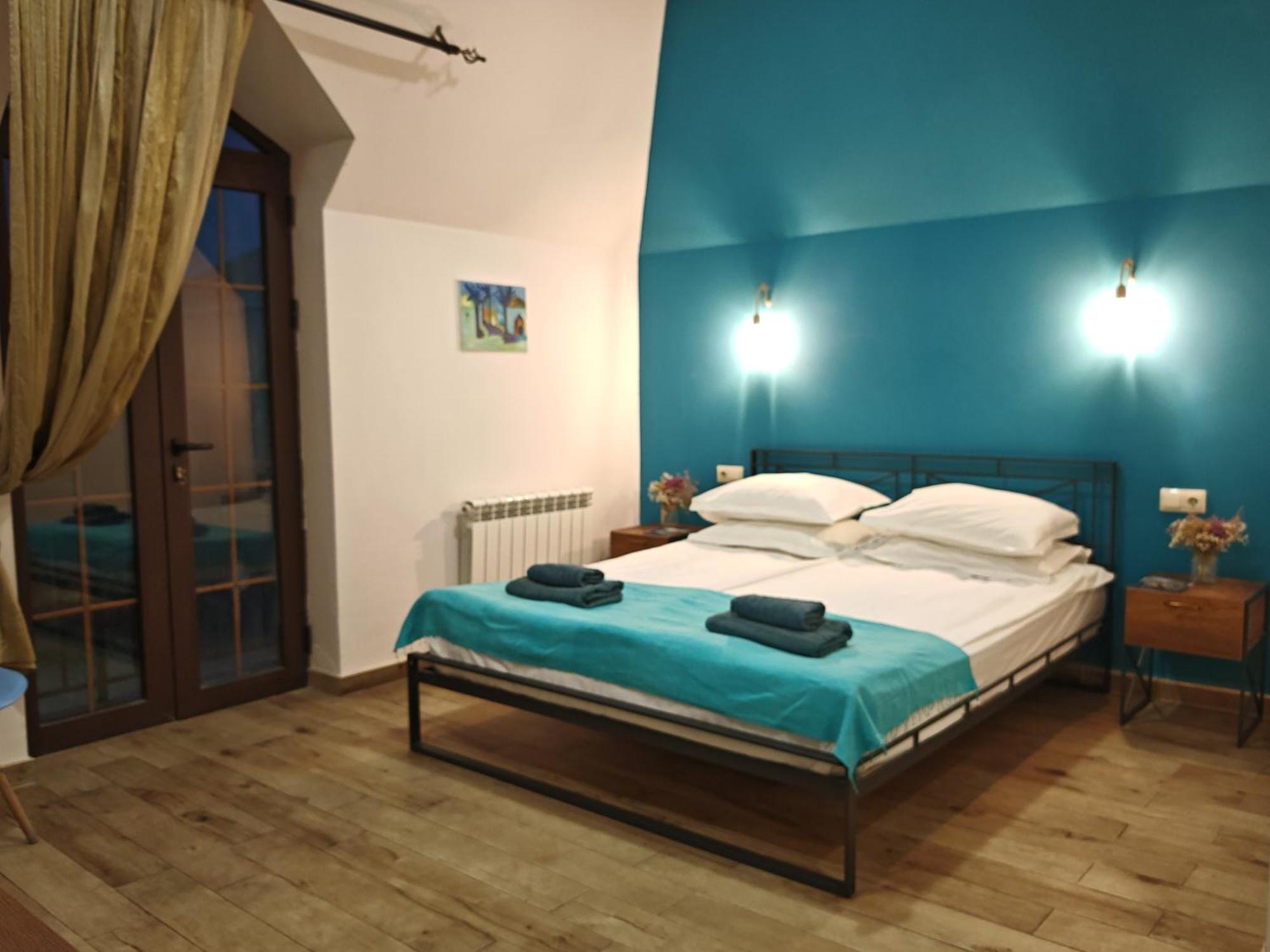 Blur Inn Gallery Γιερεβάν Εξωτερικό φωτογραφία